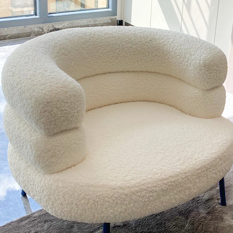 Contemporary Scandinavian Sherpa Fabric Carbon Steel Curved Oval Accent Chair Backrest And Armrests For Living Room