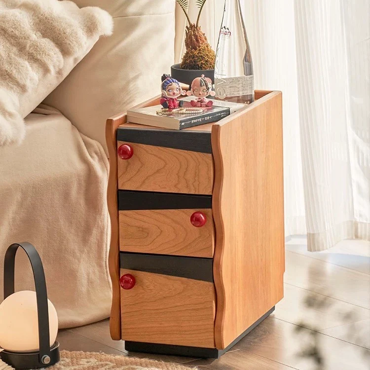 Traditional Vintage Narrow Rectangular Plywood Solid Wood Nightstand 3-Drawer For Bedroom