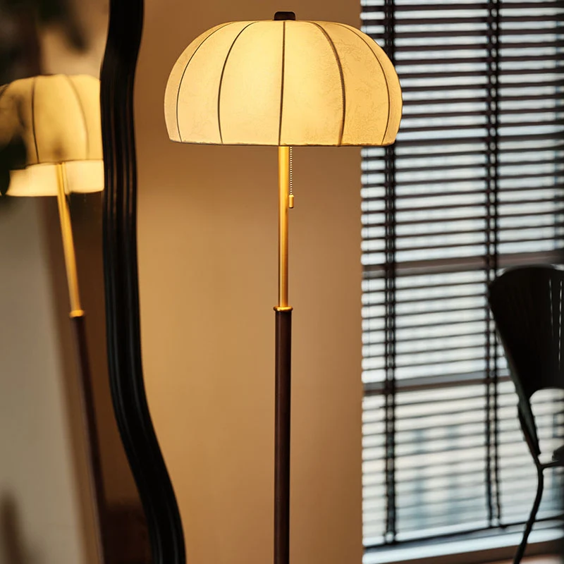 Traditional Vintage Jellyfish-Shaped Iron Ash Wood Fabric 3-Light Standing Floor Lamp For Bedroom