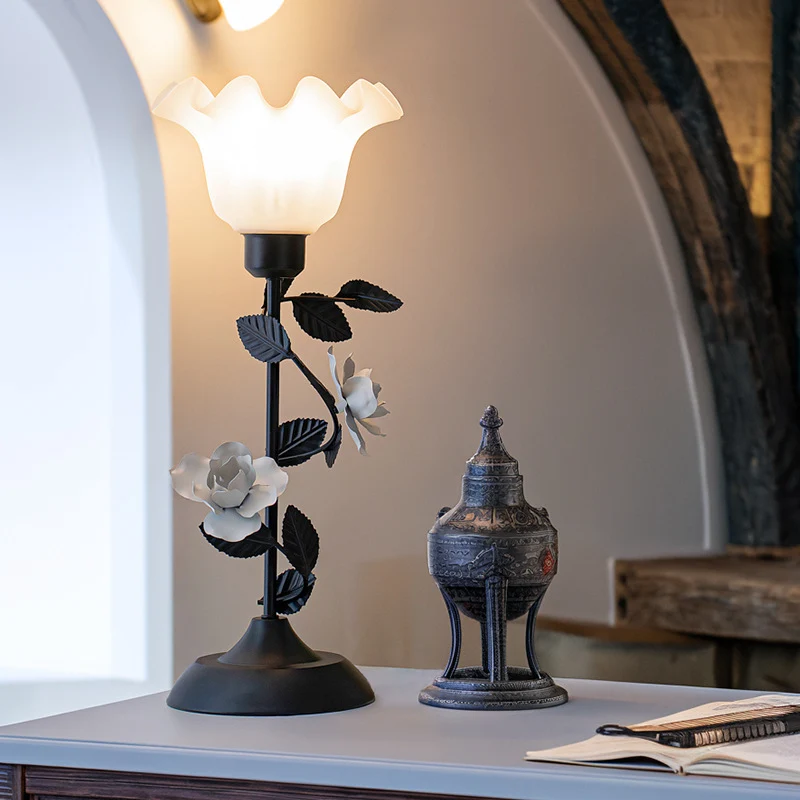 Contemporary Scandinavian Rose-shaped Iron Acrylic Glass 1-Light Table Lamp For Bedroom