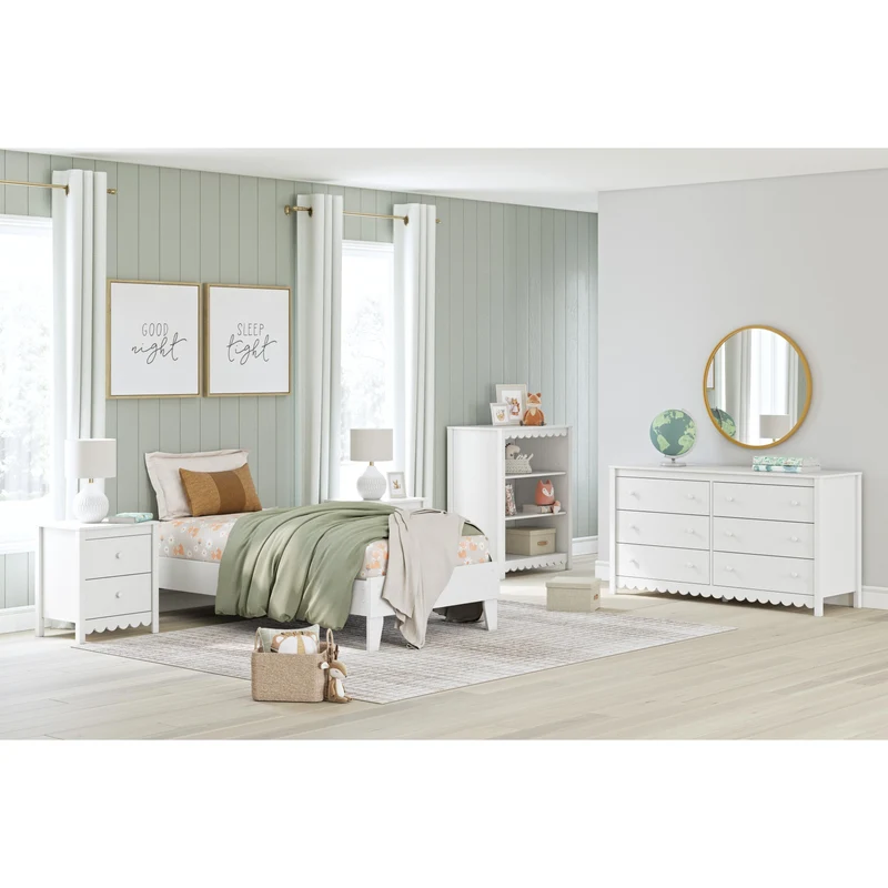 Signature Design by Ashley Hallityn EB1810-231 Six Drawer Dresser
