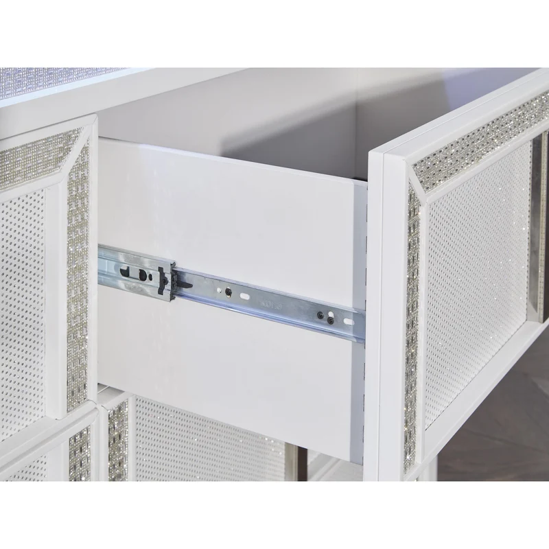 Signature Design by Ashley Chalanna B822-31 Dresser