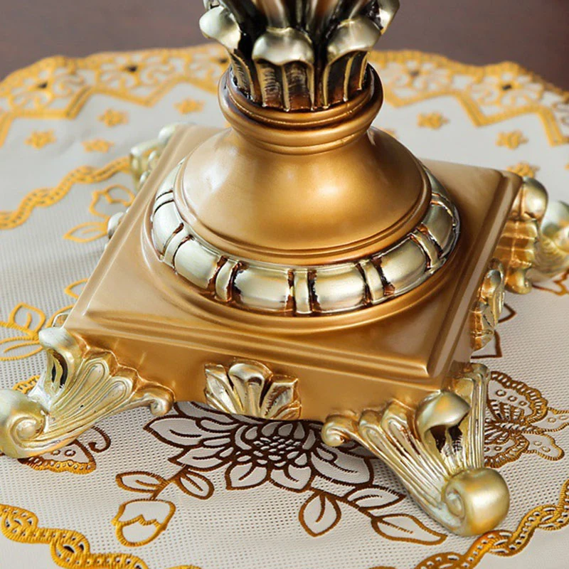Traditional Luxury Flower-Shaped Cylindrical Metal Resin Fabric 1-Light Table Lamp For Bedroom