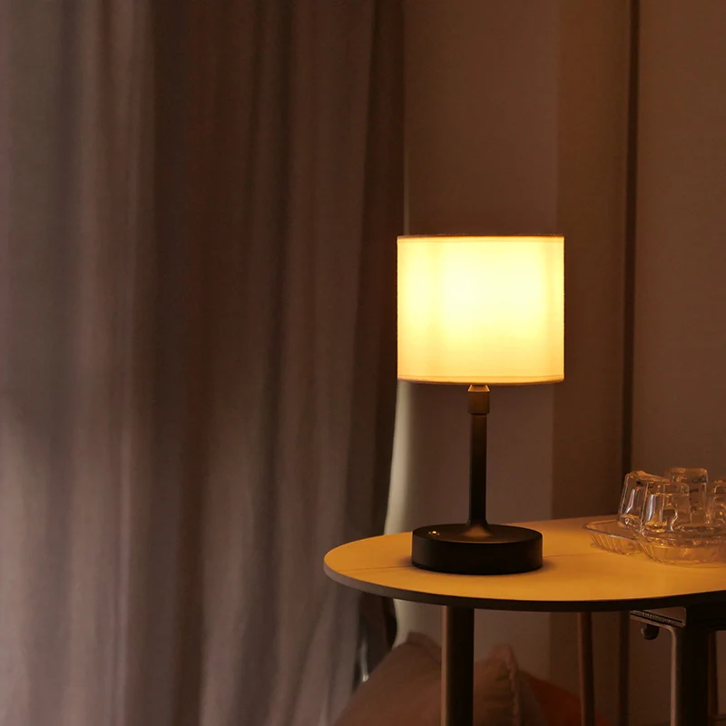 Modern Minimalist Liftable Cylindrical Metal Fabric 1-Light Table Lamp for Bedroom