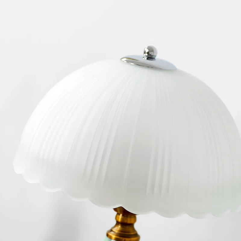 Traditional Vintage Ceramic Glass Metal Teardrop Half-Dome 1-Light Table Lamp For Bedroom