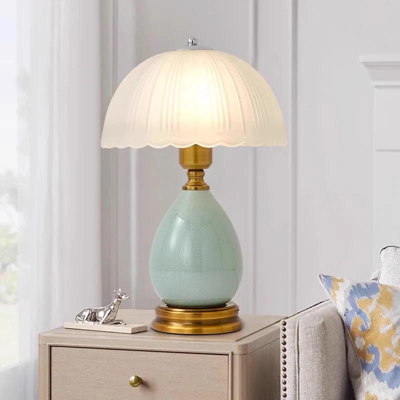 Traditional Vintage Ceramic Glass Metal Teardrop Half-Dome 1-Light Table Lamp For Bedroom