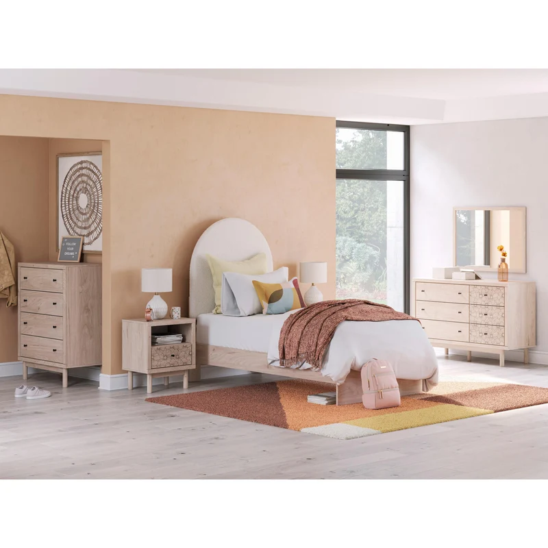 Signature Design by Ashley Arloster PCB1566B1 Dresser and Mirror