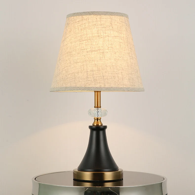 Traditional Colonial Fabric Round Shade Hardware Base 1-Light Table Lamp For Bedroom