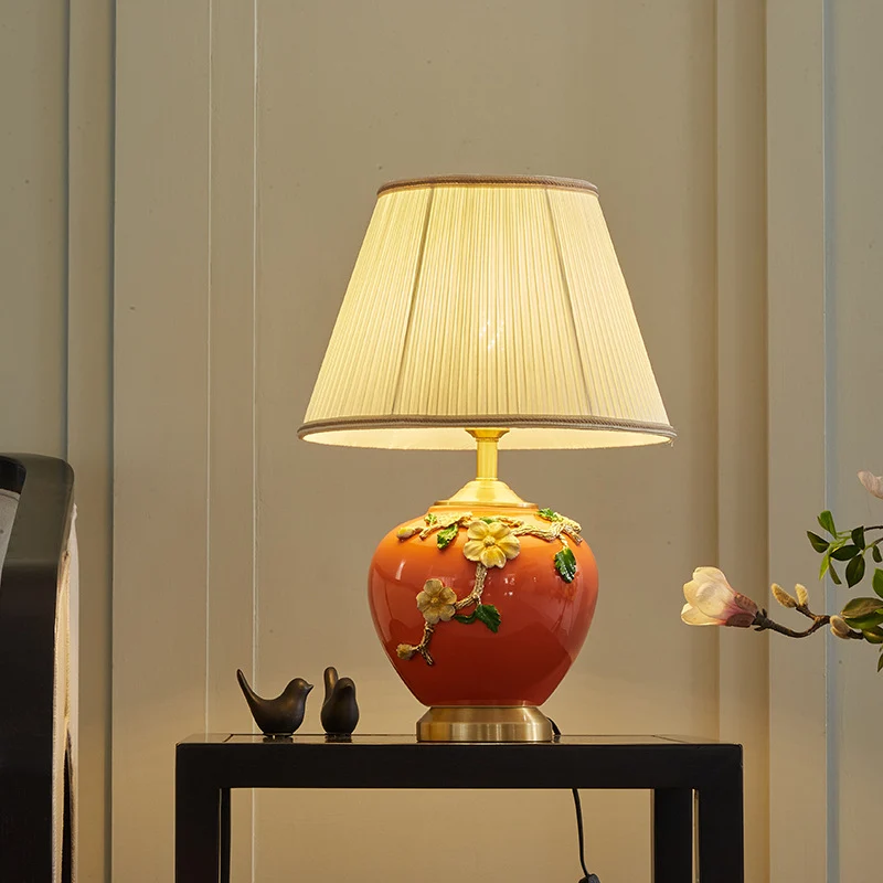 Traditional Chinese Pleated Fabric Shade Enameled Ceramic Vase Base 1-Light Table Lamp For Bedroom