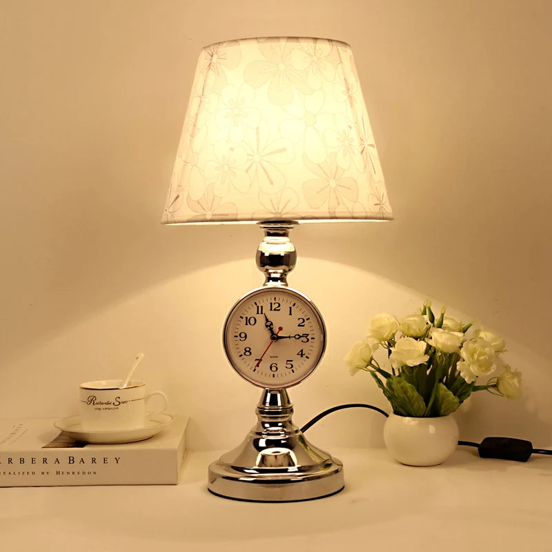 Traditional European Iron Fabric Truncated Cone 1-Light Table Lamp For Bedside Or Study