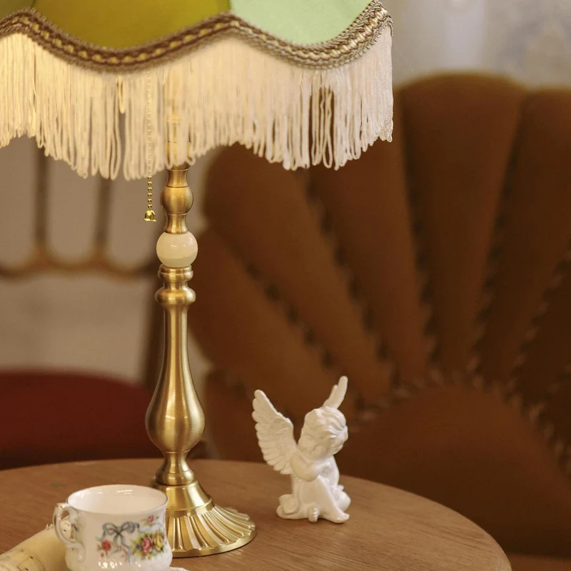 Traditional Vintage Brass & Fabric Conical 1-Light Table Lamp For Bedroom And Living Room