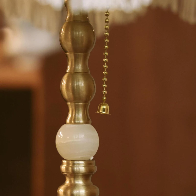 Traditional Vintage Brass & Fabric Conical 1-Light Table Lamp For Bedroom And Living Room