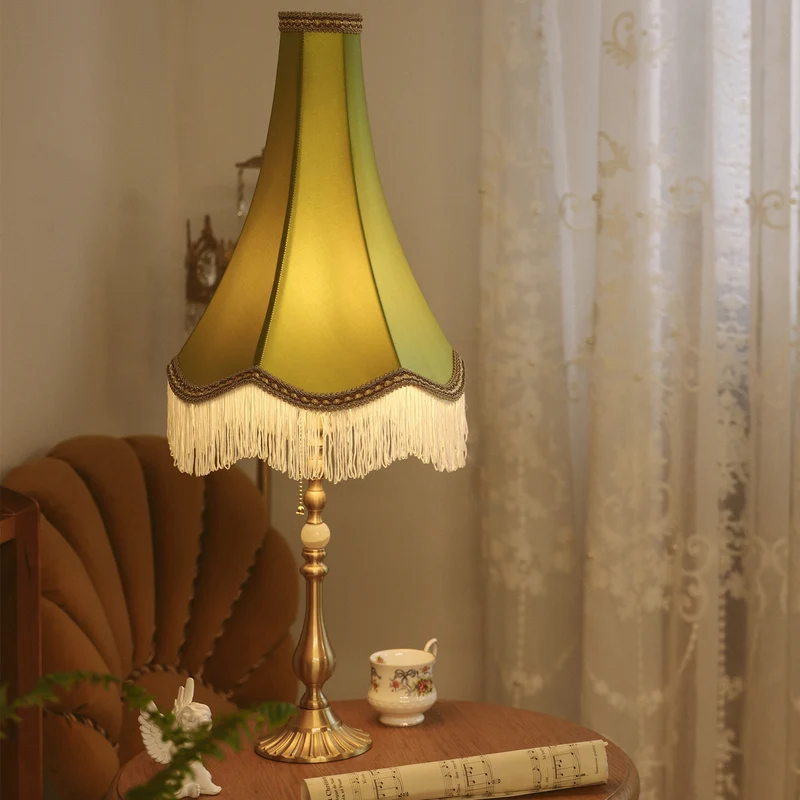 Traditional Vintage Brass & Fabric Conical 1-Light Table Lamp For Bedroom And Living Room