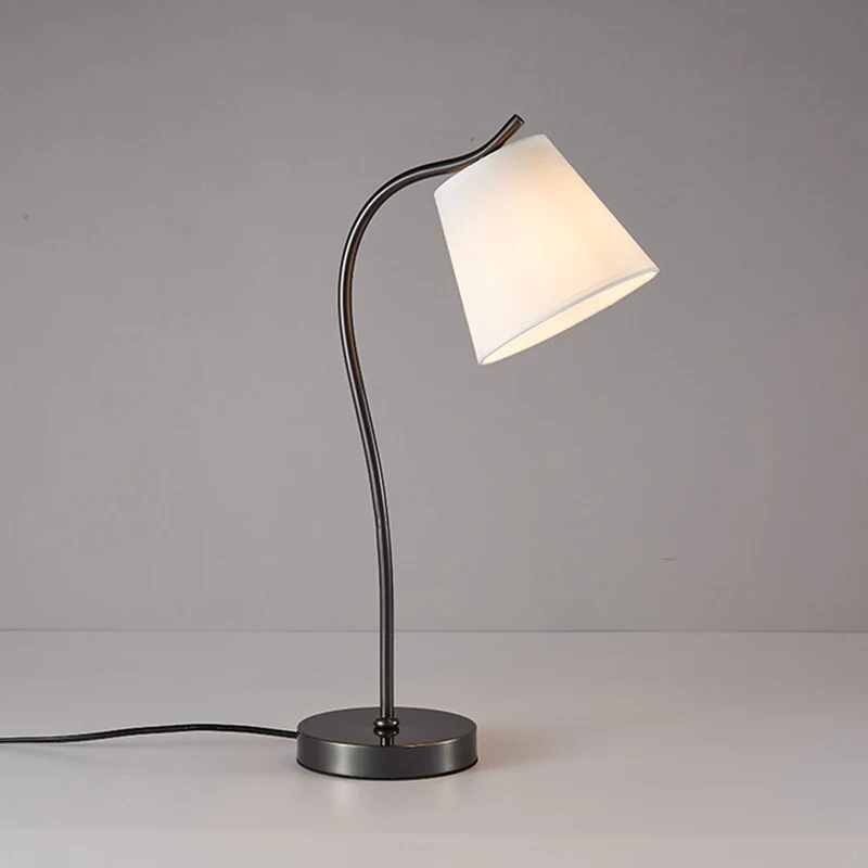 Modern Minimalist Brass & Fabric Round 1-Light Table Lamp For Bedroom And Living Room