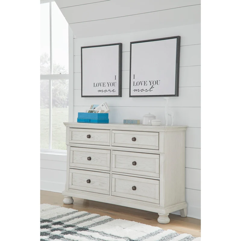 Signature Design by Ashley Robbinsdale B742-21 Dresser
