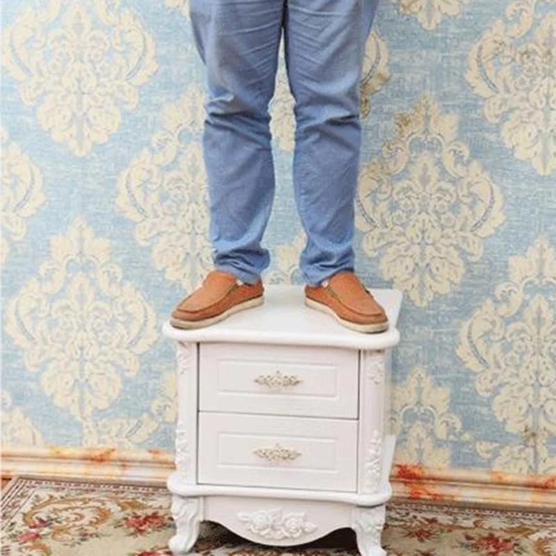 Traditional European Square Cube Carving Medium Density Fiberboard Nightstand 2 - Drawer For Bedroom