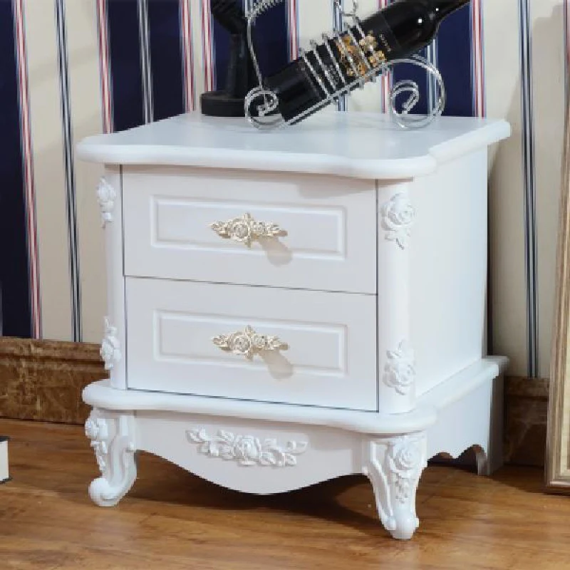 Traditional European Square Cube Carving Medium Density Fiberboard Nightstand 2 - Drawer For Bedroom