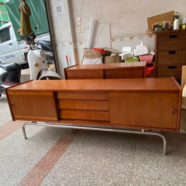 Traditional Vintage Wood & Stainless Steel Rectangular TV Stand With 3-Drawer For Living Room & Bedroom