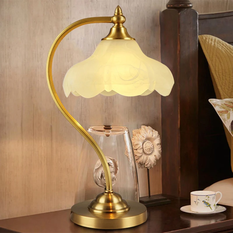 Traditional European Brass Glass Floral Shade Round Base 1-Light Table Lamp For Bedroom