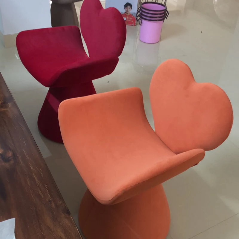 Contemporary Nordic Matte Velvet Meranti Wood Heart-Shaped Curved Swivel Vanity Stool With Backrest For Bedroom