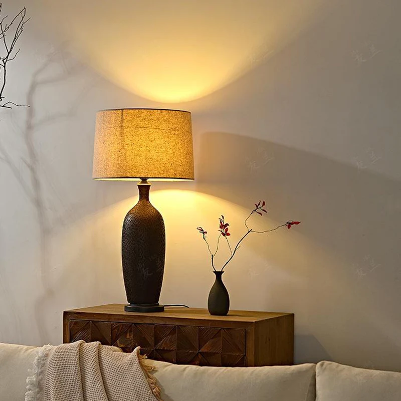 Traditional Chinese Oval Bottle Cylinder Ceramic Fabric 1-Light Table Lamp For Living Room