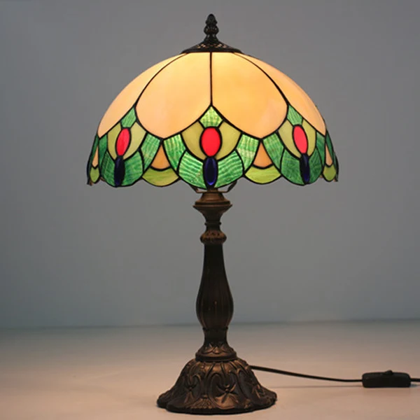 Traditional Tiffany Glass & Zinc Alloy Leaf Dome 1-Light Table Lamp For Bedroom & Living Room