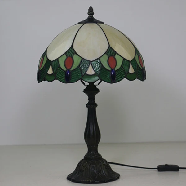 Traditional Tiffany Glass & Zinc Alloy Leaf Dome 1-Light Table Lamp For Bedroom & Living Room
