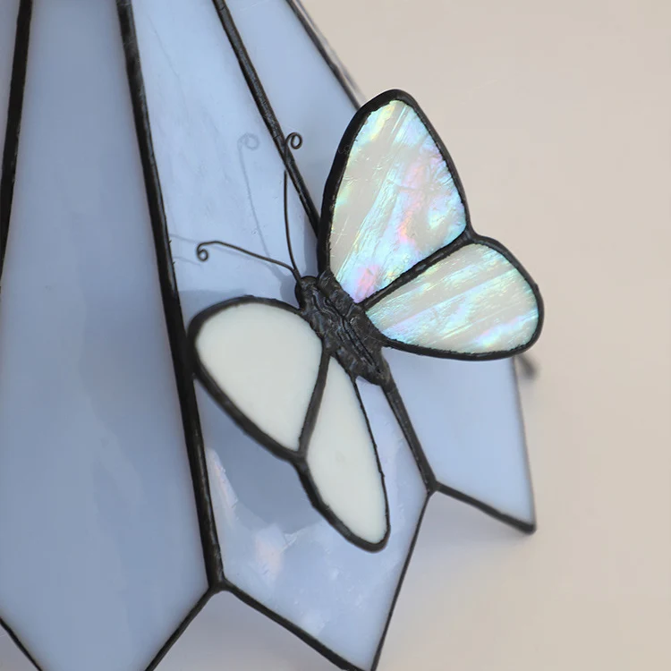 Traditional Vintage Butterfly Prismatic Metal Glass 1-Light Table Lamp For Bedroom