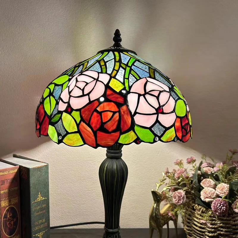 Traditional Tiffany Round Dome Flower Alloy Stained Glass 1-Light Table Lamp For Living Room