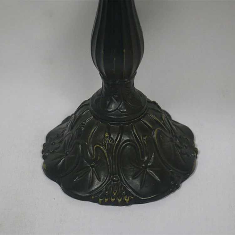 Traditional Tiffany Resin Zinc Alloy Glass Dome Bead 1-Light Table Lamp For Bedside