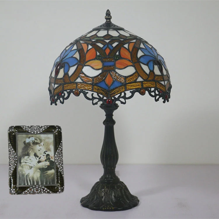 Traditional Tiffany Resin Zinc Alloy Glass Dome Bead 1-Light Table Lamp For Bedside