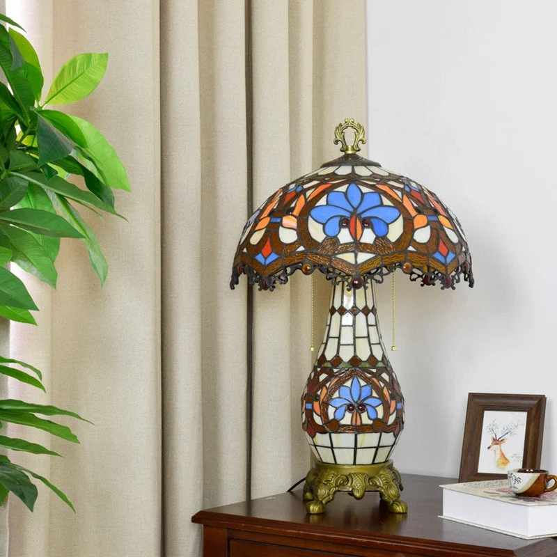Traditional Vintage Floral Peach Heart Design Stained Glass 3-Light Table Lamp For Living Room
