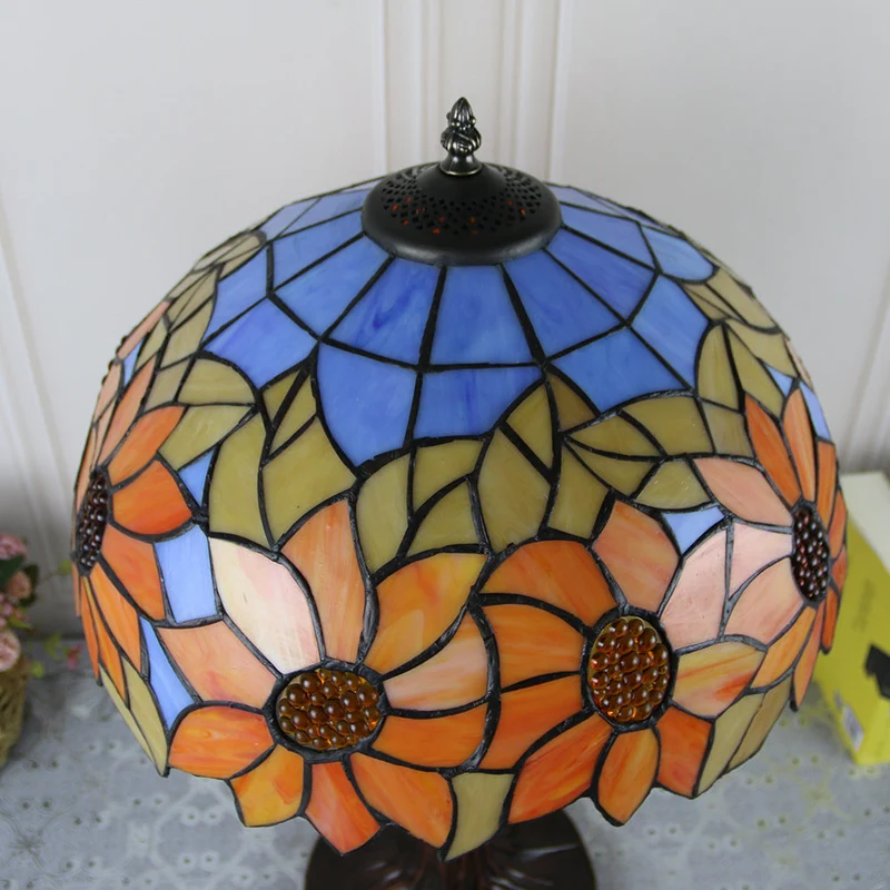 Traditional Tiffany Pastoral Rose Flower Stained Glass 2-Light Table Lamp For Bedroom