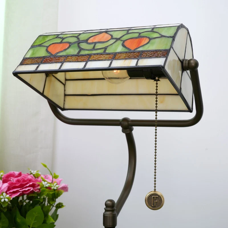 Traditional Tiffany Heart Design Stained Glass Resin Iron 1-Light Table Lamp For Bedroom
