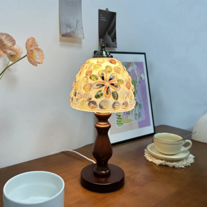 Traditional Vintage Wood Glass Hemispheroid Shell Lozenge 1-Light Table Lamp For Bedside
