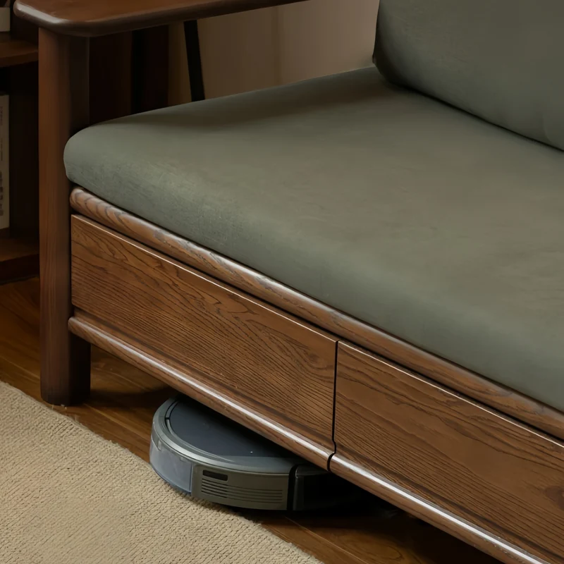Sofá de madera maciza de roble con amplios reposabrazos, cajones de almacenamiento debajo y fundas extraíbles.