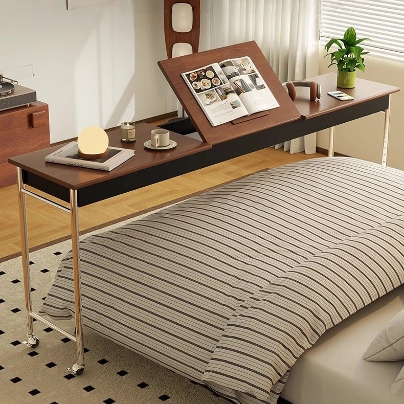 Mesa auxiliar para la cama con tablero inclinable y ruedas universales