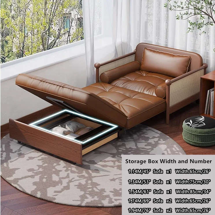 Sofá cama retro de cuero con reposabrazos de tejido de ratán y espacio de almacenamiento debajo.