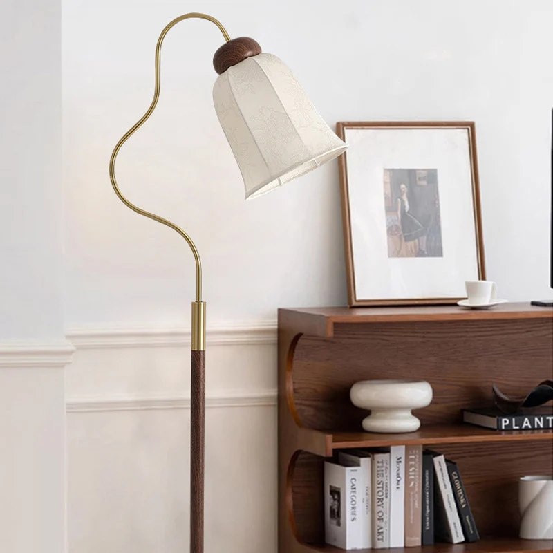 Contemporary Retro Curve Metal Fabric Lampshade Hardware 1 - Light Standing Floor Lamp For Living Room