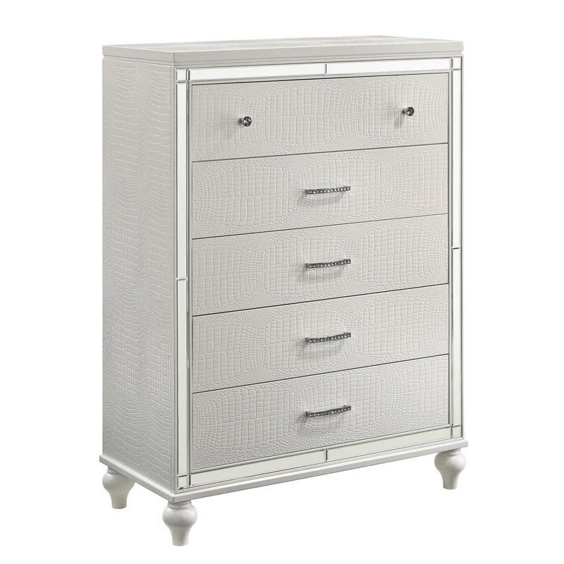 New Classic Furniture Valentino BA9698W Chest - White