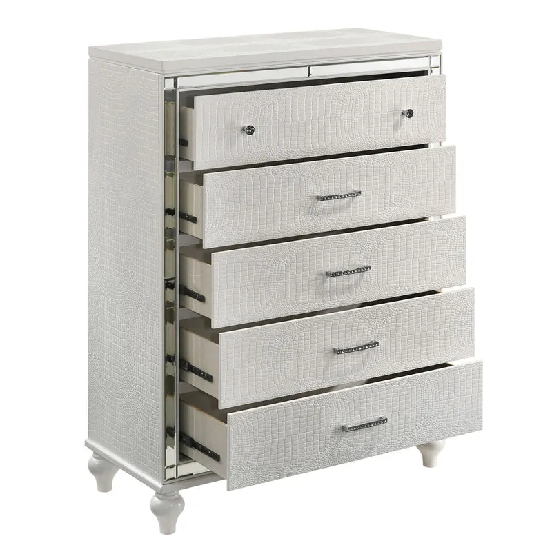 New Classic Furniture Valentino BA9698W Chest - White