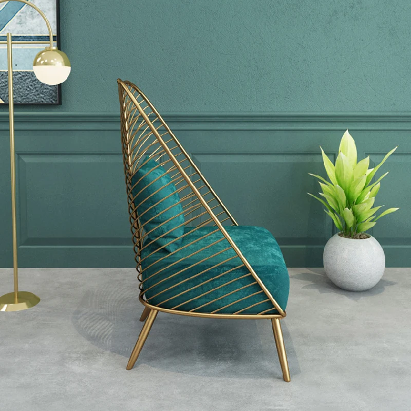Contemporary Nordic Velvet Upholstered Banana Leaf Metal Frame Accent Chair Backrest For Living Room
