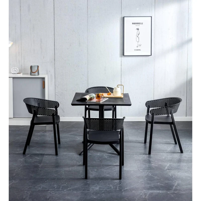 Silla Manaos, Negro, con Espaldar Minimalista y Diseño Moderno