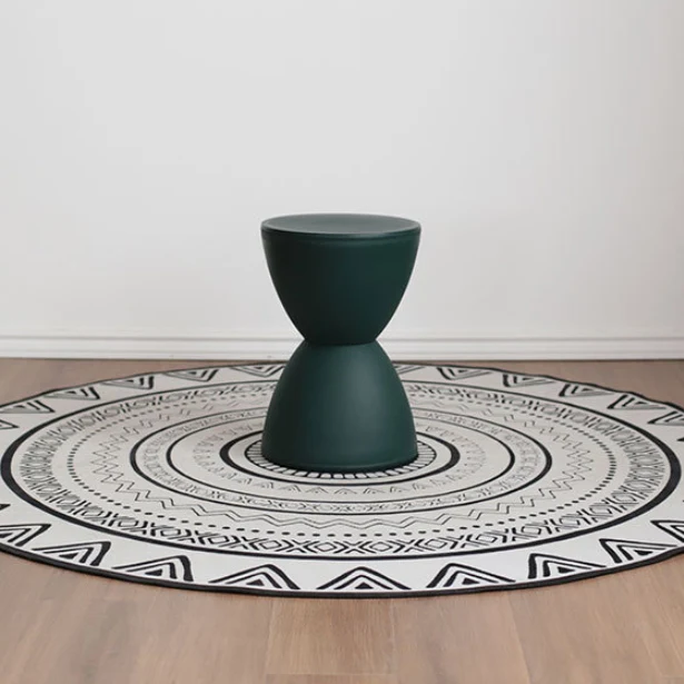 Contemporary Scandinavian Round Cone Hourglass Plastic Chair Backless For Living Room