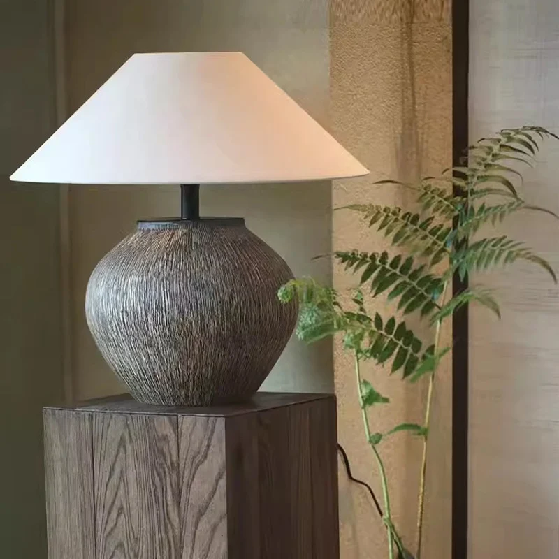 Traditional Japanese Drum Iron Ceramic Fabric 1-Light Table Lamp For Living Room