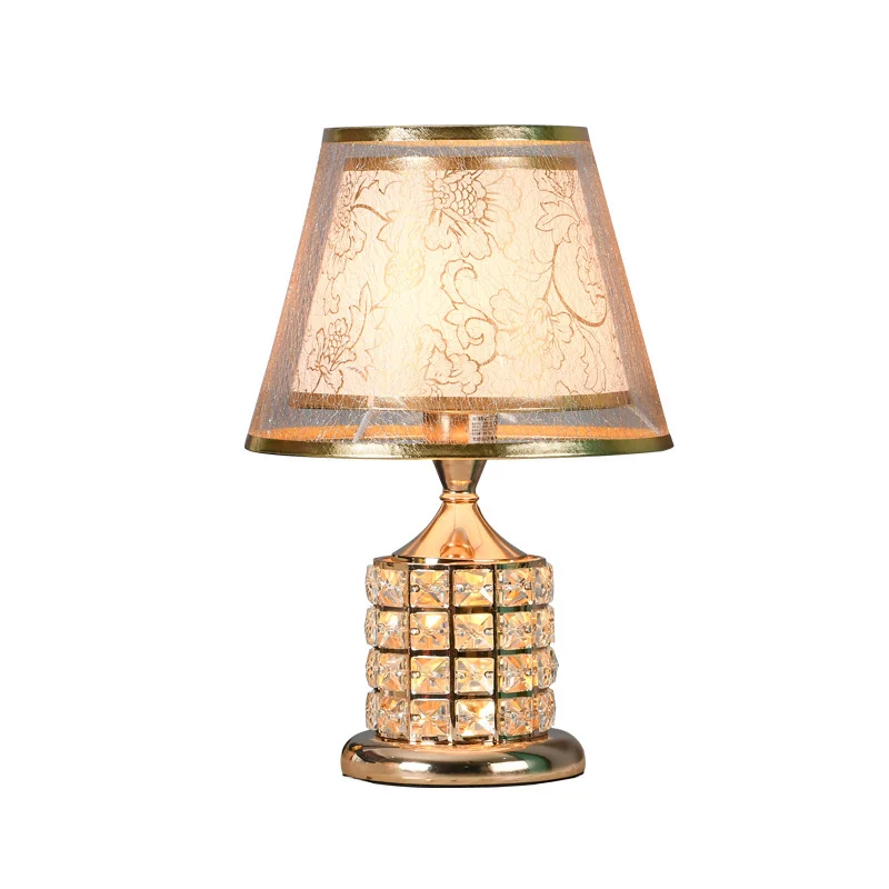 Contemporary Luxury Drum Iron Crystal Fabric 1-Light Table Lamp For Living Room