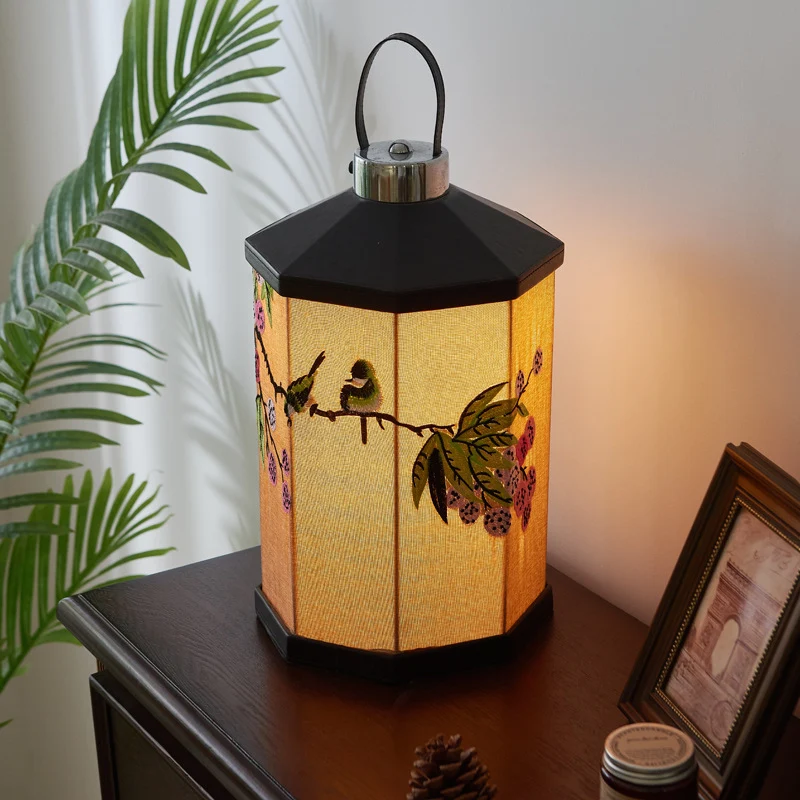 Traditional Chinese Embroidered Fabric Birdcage Shade Hardware USB Rechargeable LED Table Lamp For Living Room