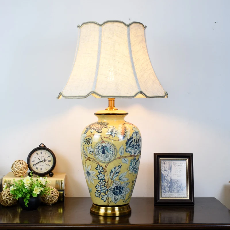 Traditional Vintage Flower Bird Round Distressed Fabric Ceramic 1-Light Table Lamp For Living Room