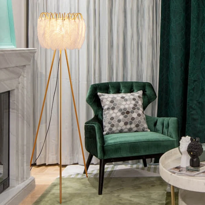 Contemporary Creative Curved Round Natural Feather Iron 1-Light Standing Floor Lamp For Living Room