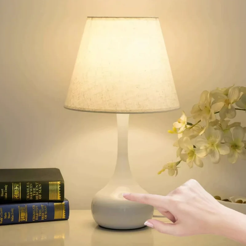 Contemporary Creative Round Teardrop Shape Scalloped Fabric Iron 1-Light Table Lamp For Living Room
